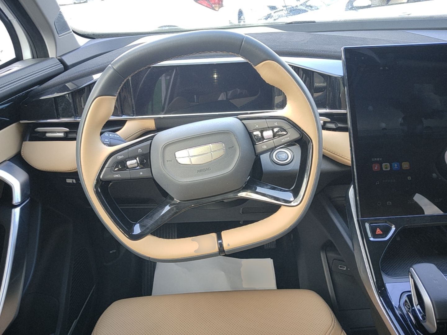 Geely Auto FX11 2023 2.0TD DCT Prestige Edition — снимка 13