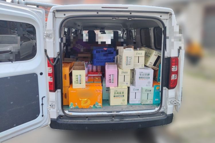 Used Wuling Yangguang 2024 300KM Comfort Version Passenger Van 75kW