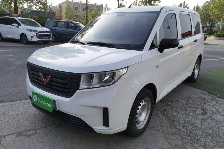 Used Wuling Hongguang PLUS 2019 1.5T Manual Standard Version 7 Seats
