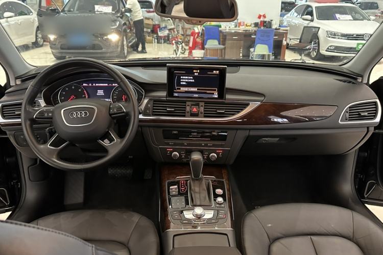 Used Audi A6L 2017 30 FSI Comfort Model Center Console