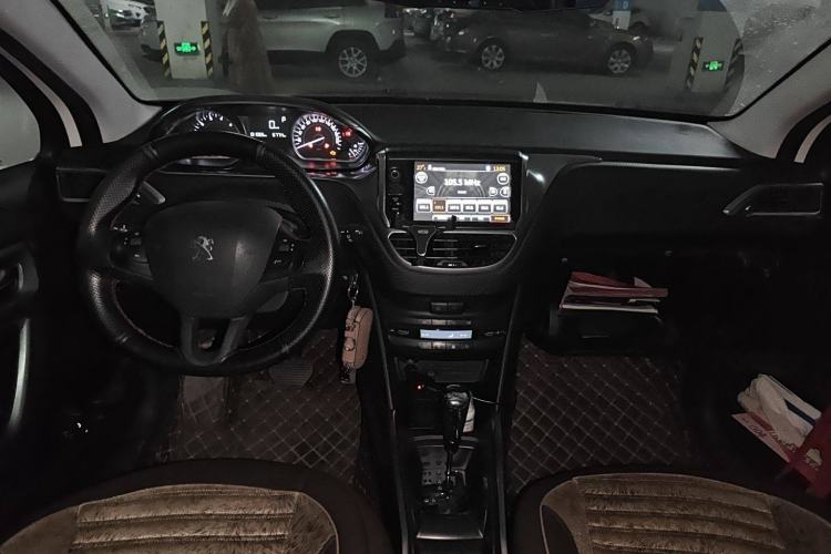 Used Peugeot 2008 2014 1.6L Automatic Fashion Edition
