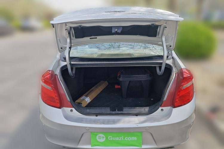 Used Chery E3 2013 1.5L Manual Fashion Model Trunk