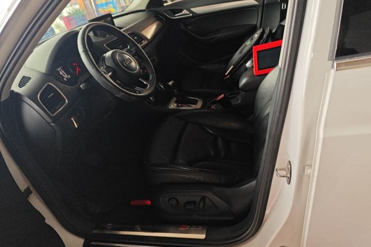 Used Audi Q3 2015 30 TFSI Comfort Model