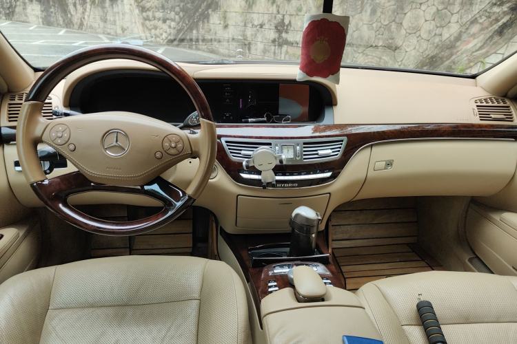 Used Mercedes-Benz S-Class 2010 S 400 L HYBRID
