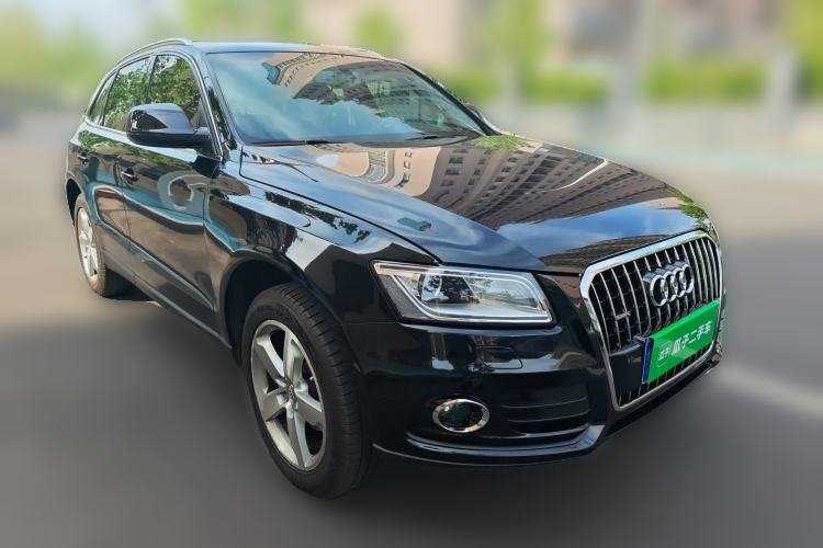 Used Audi Q5 2015 40 TFSI Comfort Model
