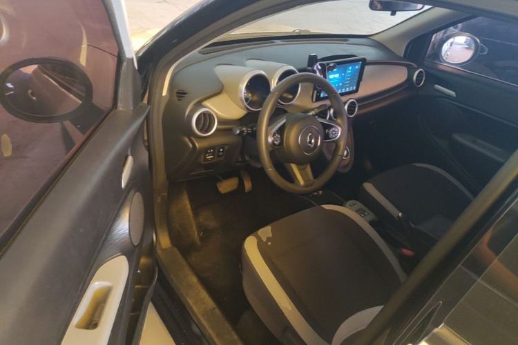 Used ORA Black Cat 2021 301 km Basic Version
