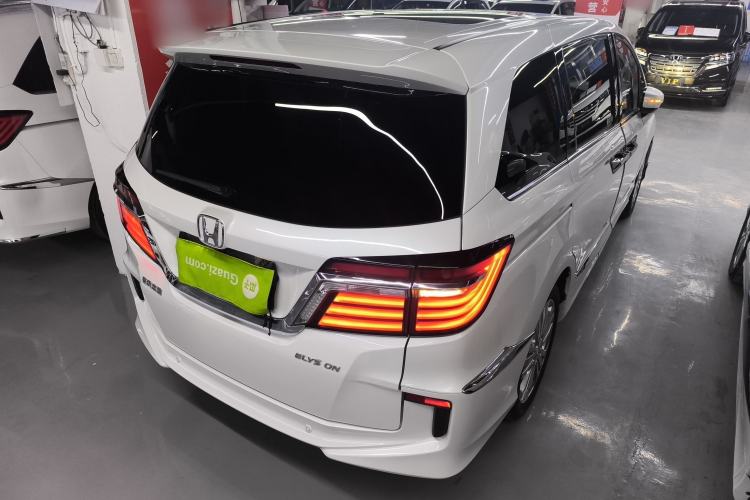 Used Honda Elysion 2016 2.4L Luxury Edition
