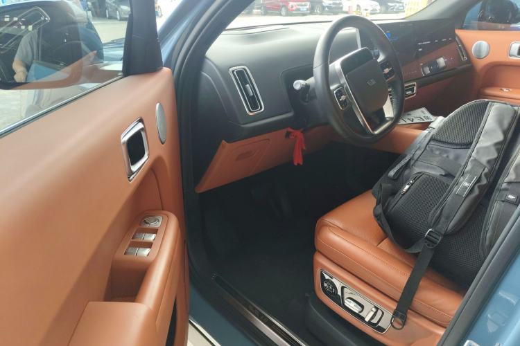 Used Li Auto L8 2023 Max model