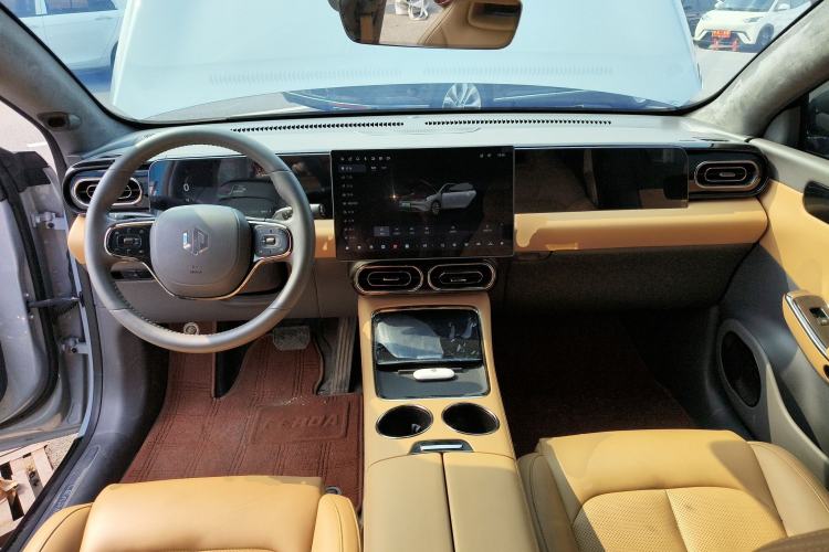 Used Leapmotor C01 2024 Range-Extended 216 Luxury Edition
