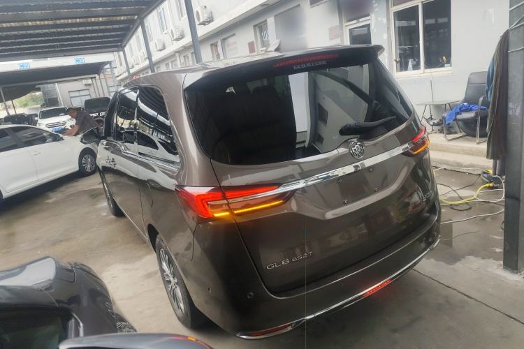 Used Buick GL8 2021 Land Cruiser Executive 652T Premium Model