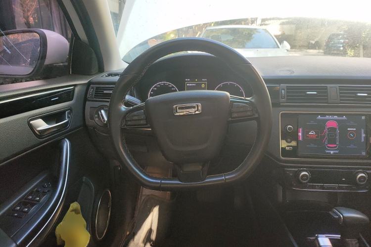 Used Qoros 3 2015 Urban SUV 1.6T Automatic Xuan Dong Party Edition
