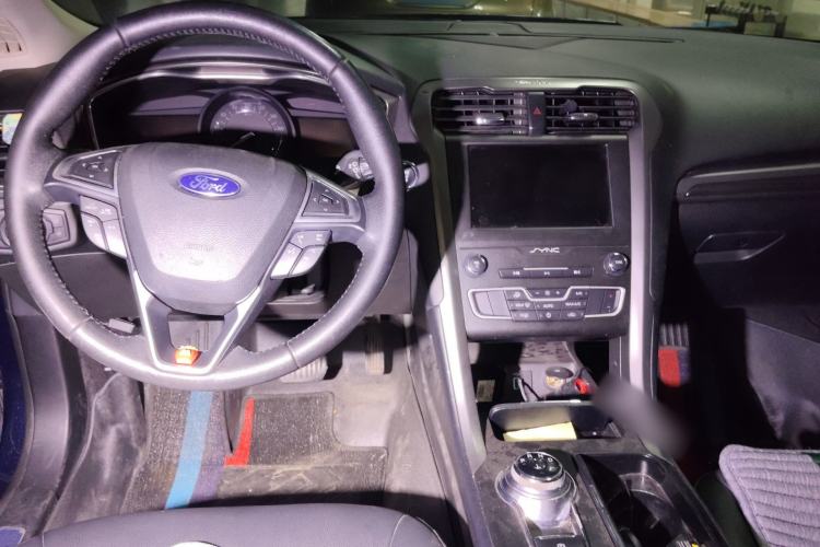 Used Ford Mondeo New Energy 2018 2.0 PHEV Smart-Controlled Fashion Edition China V Standard Center Console