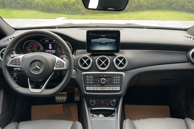 Used Mercedes-Benz GLA 2017 GLA 260 4MATIC Sport Edition
