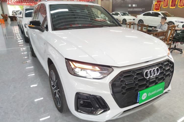 Used Audi Q5L 2024 45 TFSI Luxury Dynamic Model Front Right 45 Deg