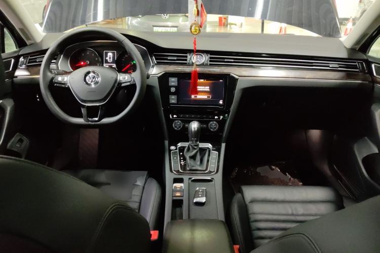 Used Volkswagen Magotan 2019 330TSI DSG Luxury Model China V Standard