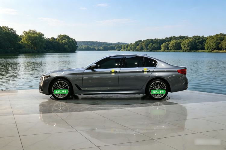 Used BMW 5 Series 2020 530i M Sport Package Exterior 3