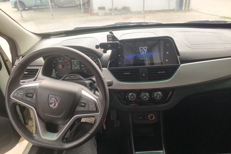 Used Baojun 310W 2018 1.5L Automatic Fashion Version China V Emission Standard