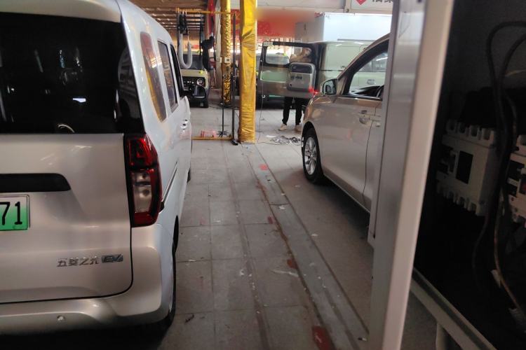 Used Wuling Zhiguang New Energy 2025 Standard Model
