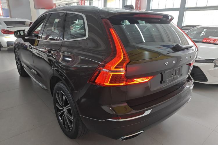 Used Volvo XC60 2018 T5 4x4 Zhiya Luxury Edition Rear Left 45 Deg