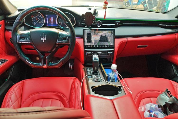 Used Maserati President 2013 3.0T Standard Model Center Console