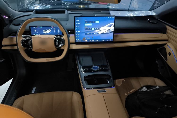 Used Geely Galaxy 8 2025 130km EM-P Starship Edition Center Console