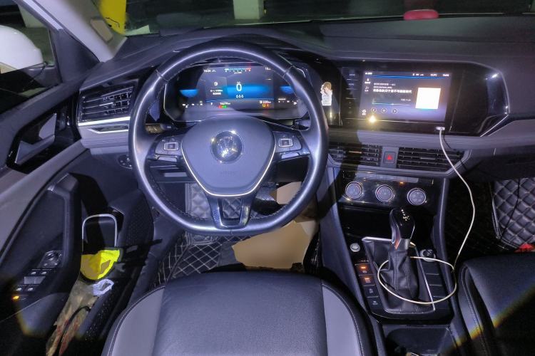 Used Volkswagen Sagitar 2020 280TSI DSG Comfort Version China VI Standard Steering Wheel