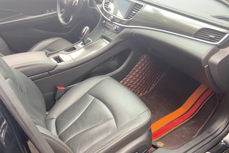 Used Buick LaCrosse 2022 652T Luxury Version Interior 4