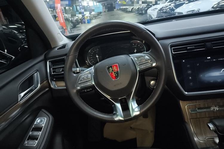 Used Roewe RX8 2019 30T Smart Connectivity Two-Wheel Drive Supreme Flagship Edition