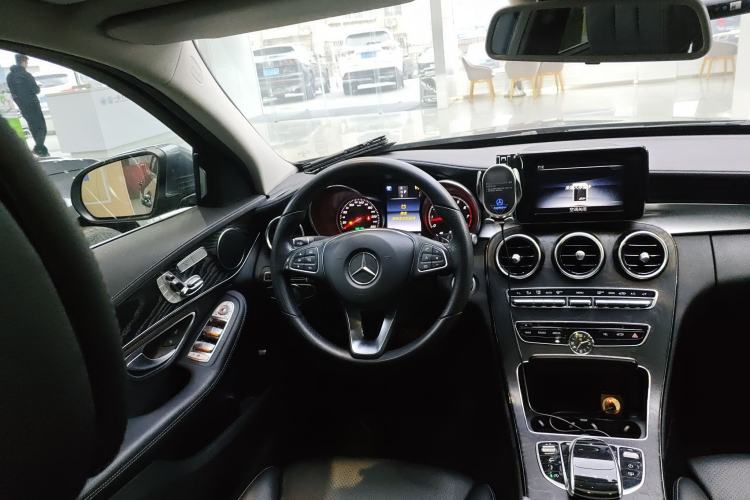 Used Mercedes-Benz C-Class 2017 Facelift C 200 L 4MATIC Sport Edition
