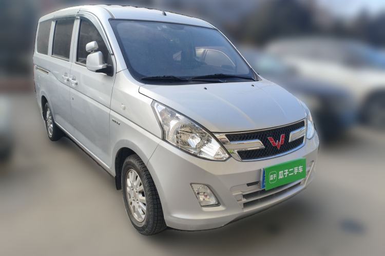 Used Wuling Rongguang V 2018 1.5L Standard Version Front Right 45 Deg
