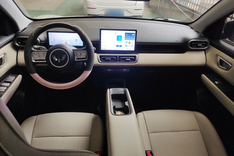 Used Wuling Bingo PLUS 2024 330 km Range Five-Seater Version
