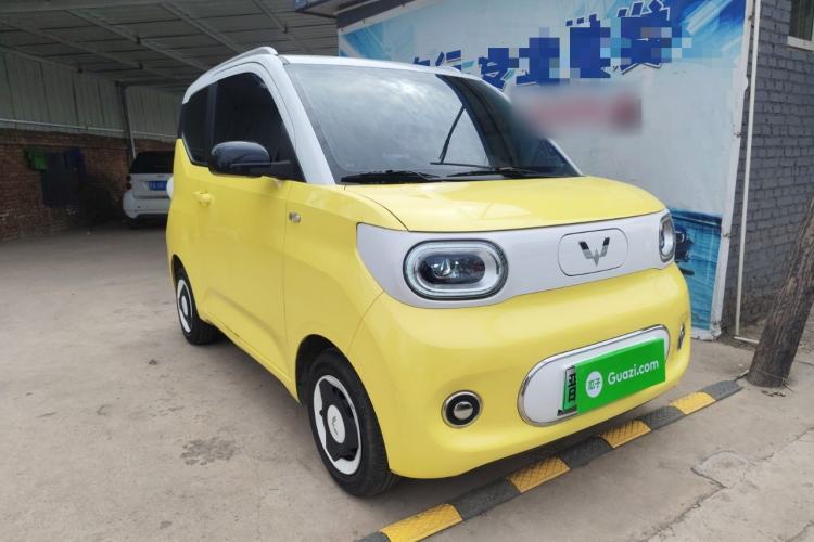 Used Wuling Hongguang MINIEV 2024 3rd Generation 170 km Front Right 45 Deg