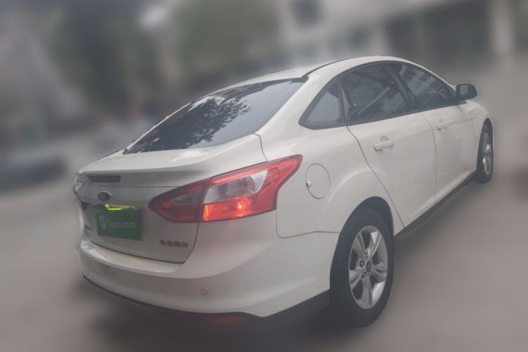 Used Ford Focus 2012 Sedan 1.6L Automatic Fashion Edition