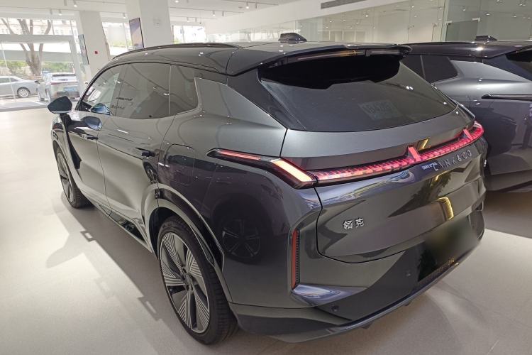 Used Lynk & Co 08 EM-P 2023 245km Ultra-Long Range Halo Rear Left 45 Deg