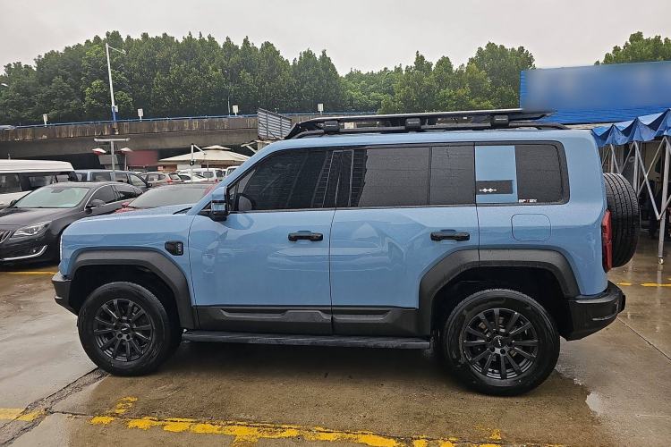 Used Formula Leopard Leopard 5 2023 Explore Edition