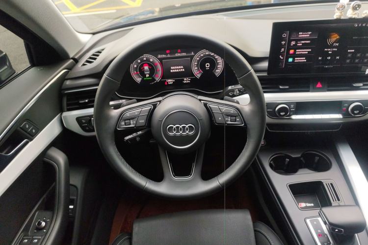 Used Audi A4L 2023 40 TFSI Fashion Dynamic Model
