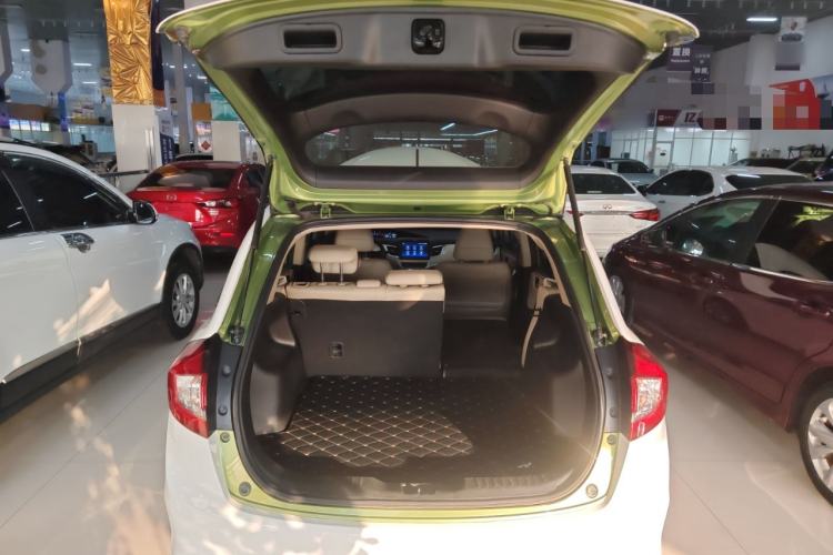 Used Honda Jade 2016 1.8L Automatic Comfort Elite Version 5 Seats Trunk