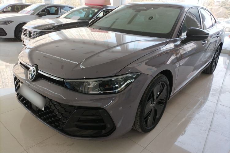 Used Volkswagen Passat 2025 Pro 380TSI Starry Dragon Edition