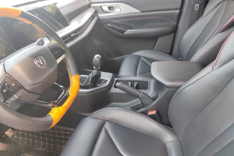 Used CHANGAN Lantop 2023 2.0T Manual Two-Wheel Drive Gasoline Elite Version Standard Cab Interior 9