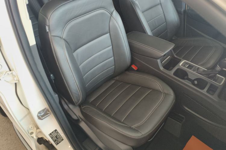 Used Ford Kuga 2017 EcoBoost 180 Two-Wheel-Drive Tiger Leap Model