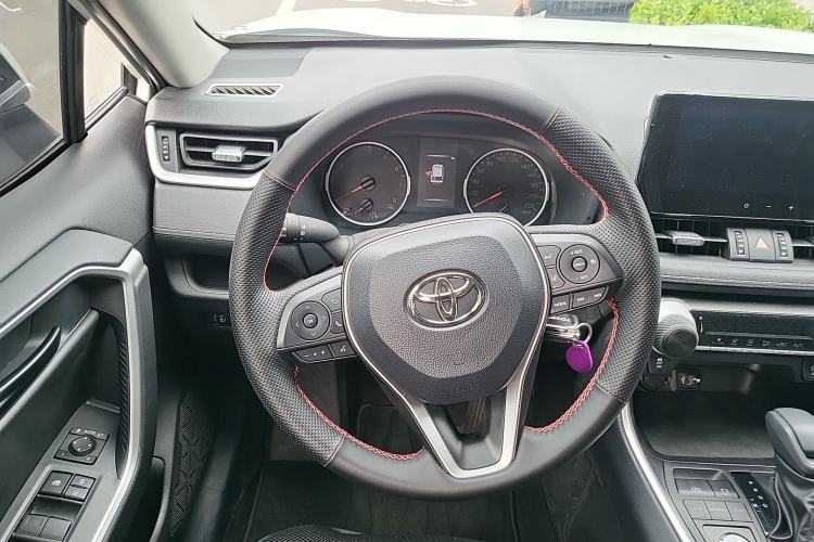Used Toyota Wildlander 2024 2.0L CVT Two-Wheel Drive Leading Edition Steering Wheel