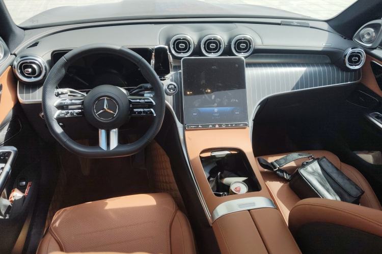 Used Mercedes-Benz GLC 2024 GLC 260 L 4MATIC Luxury Model 5 Seats