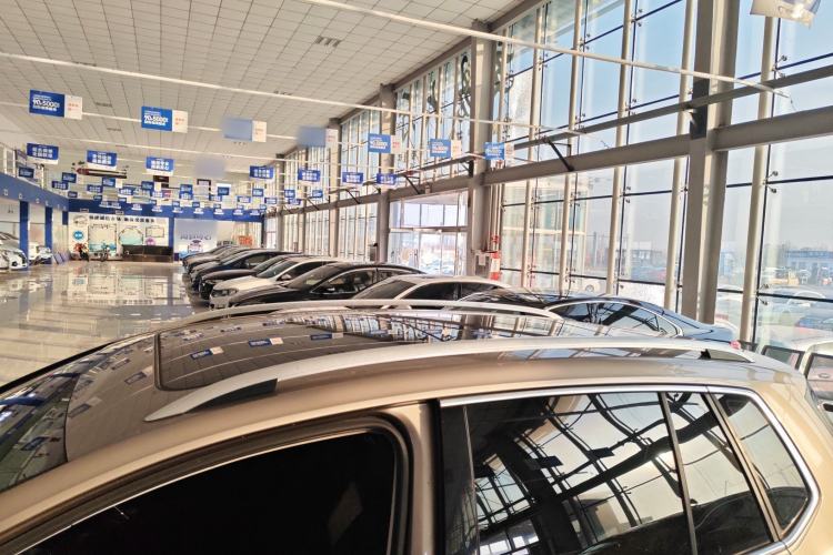 Used Volkswagen Golf Sportsvan 2018 230TSI Automatic Luxury Model