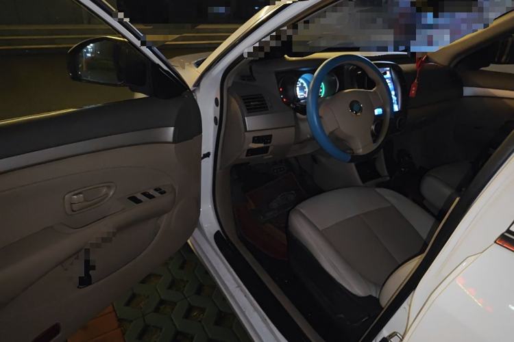 Used Dongfeng Junfeng E11K 2019 Standard Model
