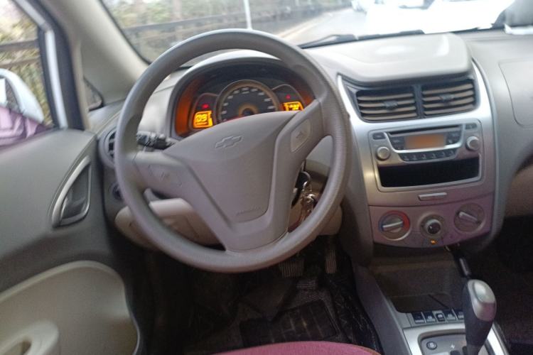 Used Chevrolet Sail 2011 Sedan 1.4L AMT Happiness Edition