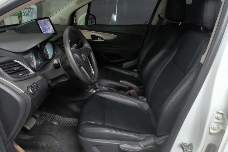 Used Buick Encore 2015 1.4T Automatic Two-Wheel Drive Urban Elite Version
