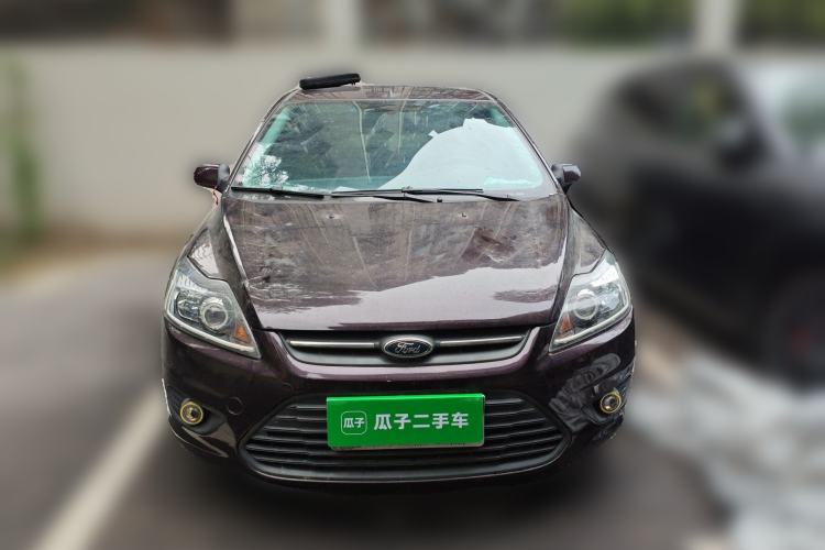Used Ford Focus 2013 Sedan Classic 1.8L Manual Base Model