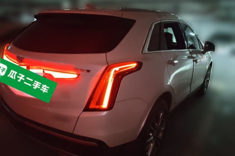 Used Cadillac XT5 2020 28T Luxury Version Rear Right 45 Deg