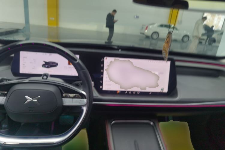 Used XPeng P7 2024 P7i 550 Pro Center Console