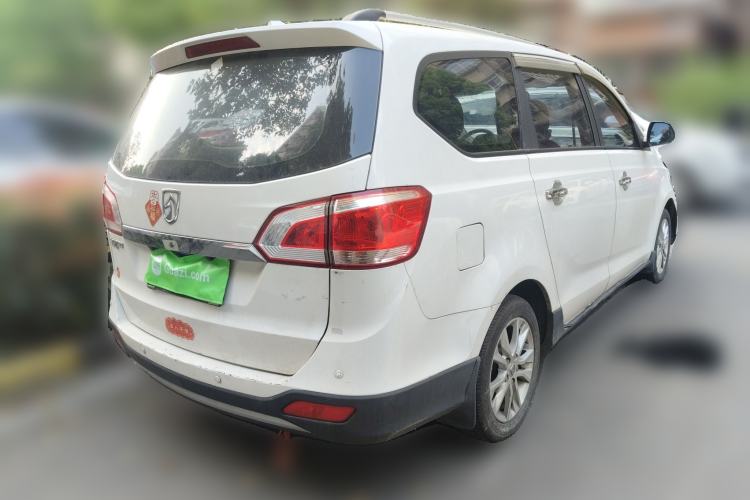 Used Baojun 730 2014 1.5L manual standard trim 7 seats